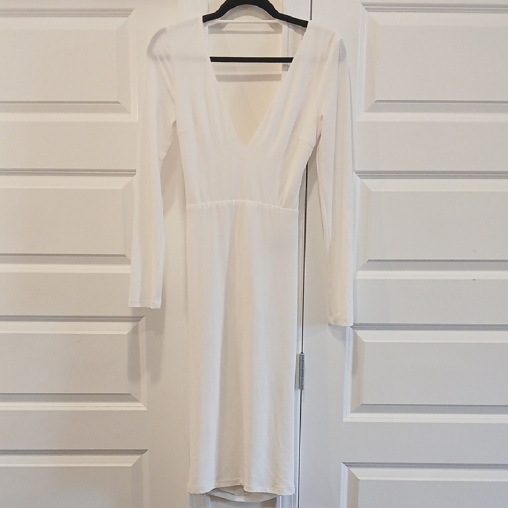 Abyss By Abby White Deep V Neck Backless Ruched Back Dress Size Medium